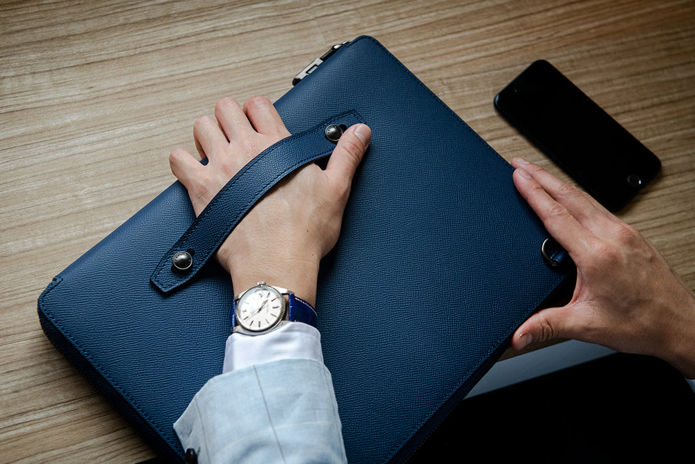 Bond EP Everyday Padfolio - Jet Black | Outlet